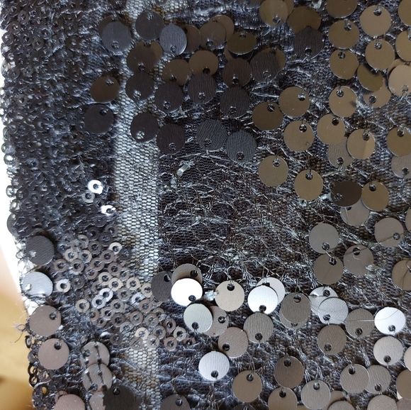 Sheer sequin black tank top - Picture 7 of 8